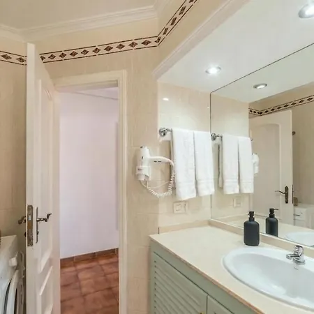 Daire Cozy Heated Pool Terrace Airco Golf