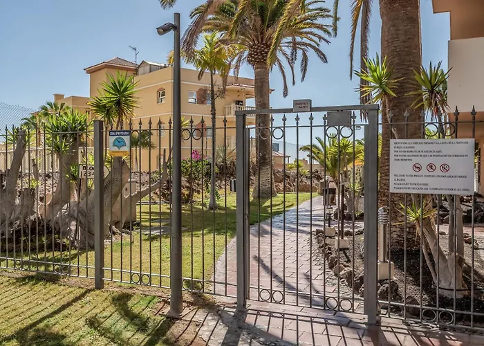 Cozy Heated Pool Terrace Airco Golf Apartment *